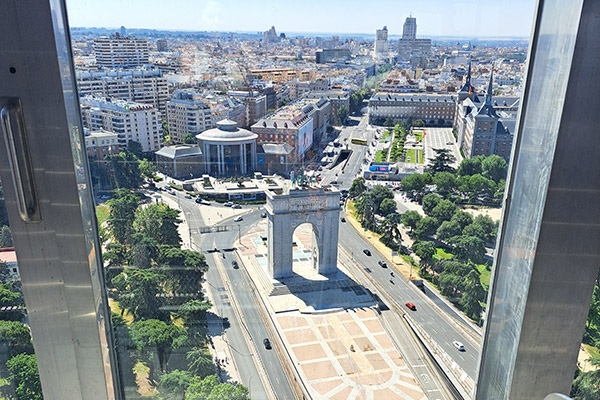Visita al Faro de Moncloa