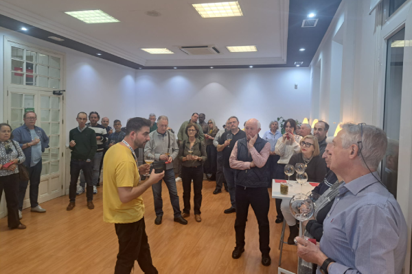 Presentación Cervezas Bacterio Brewing