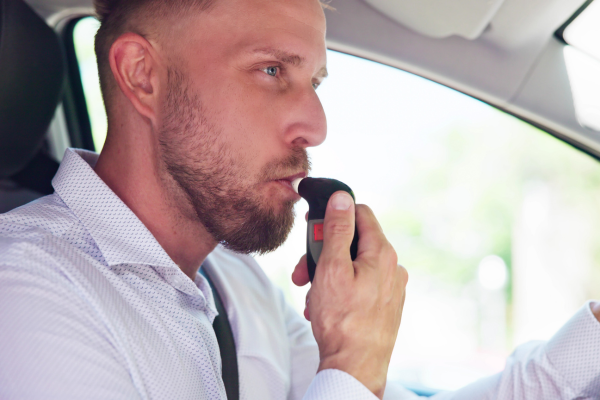 ¿Cómo funciona el control de alcoholemia? ¿Cómo funciona el control de alcoholemia?