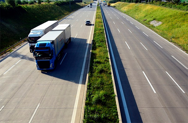 CEA te recuerda para que usar el carril izquierdo