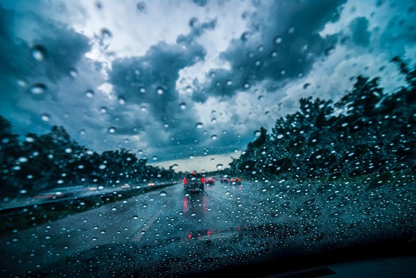 Como conducir si te sorprende una tormenta 2