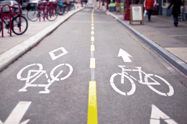 Puedo aparcar sobre un carril bici