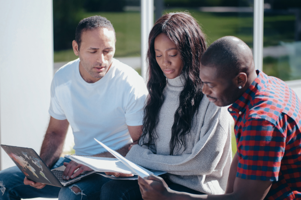 regularizacion extraordinaria inmigrantes en espana 2026