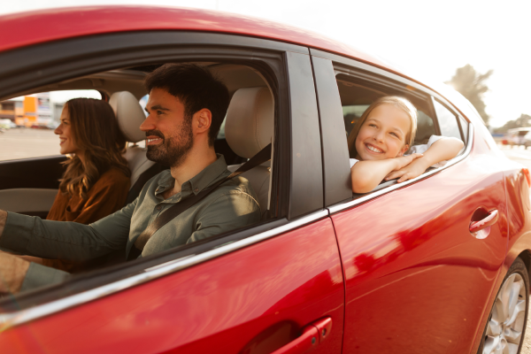 ¿Sabes cómo viajar con niños cuando vas en coche?